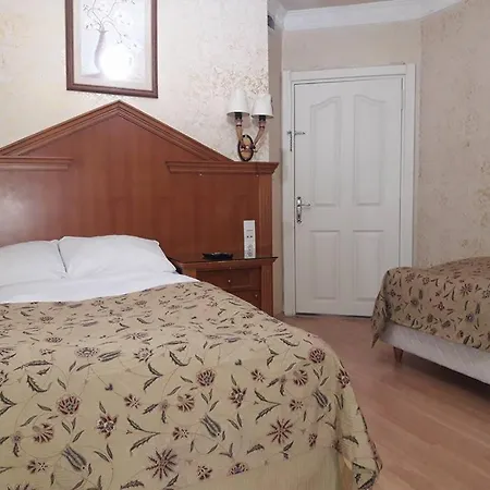 Tiyatro Oldcity Hotell 3*